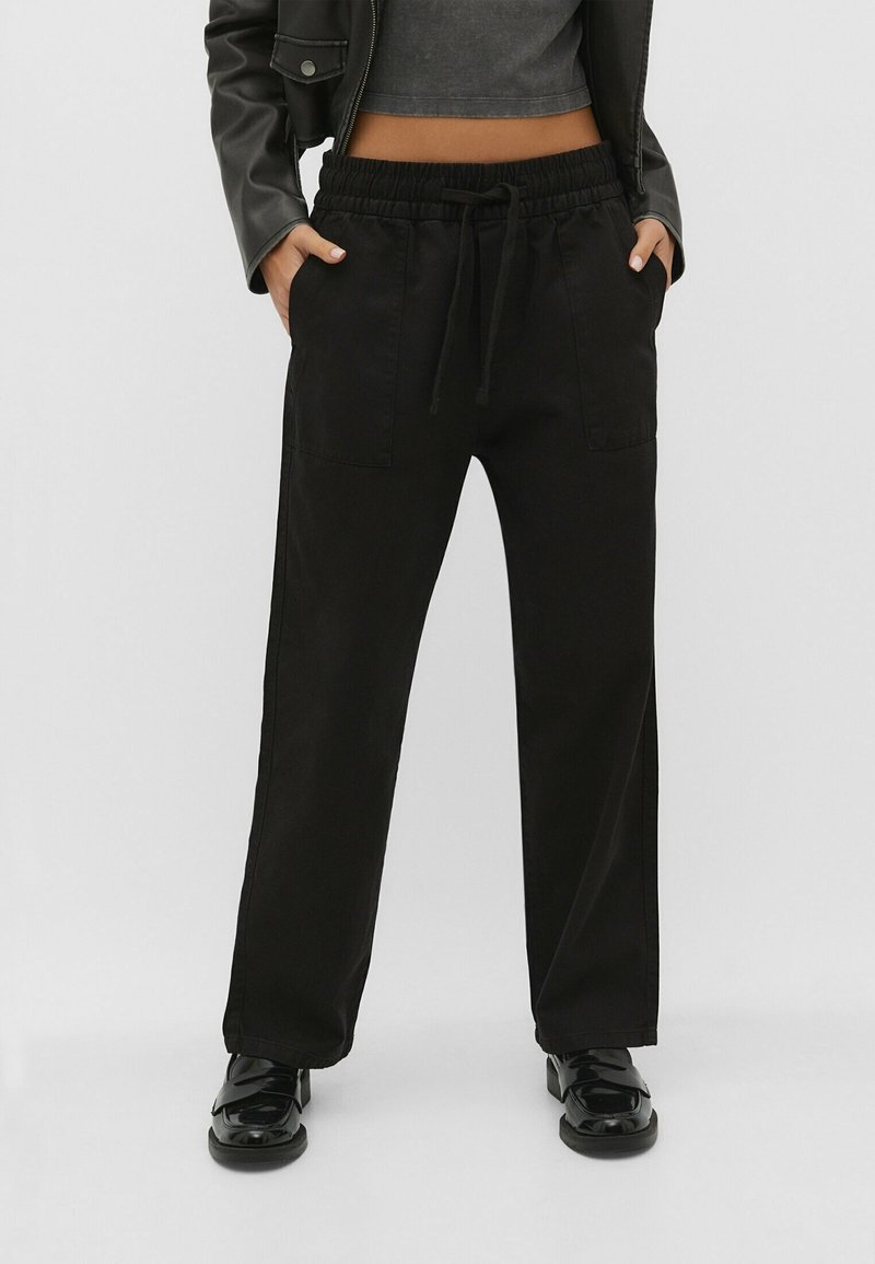 Stradivarius Broek - black