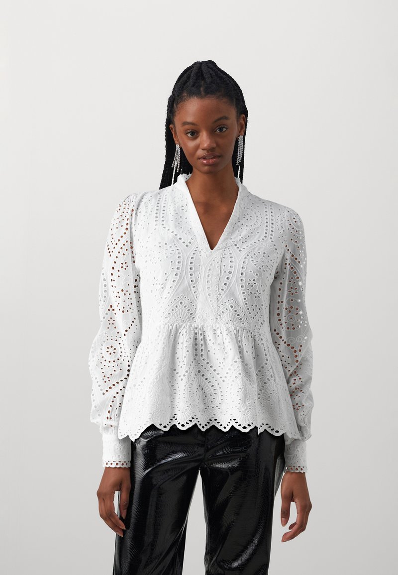 YASVISELY T-Shirt - Star White