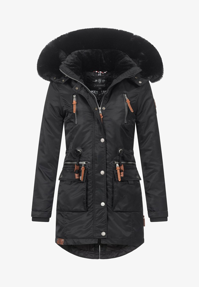 Czarna kurtka parka z kapturem wyłożonym sztucznym futrem, kieszeniami na zamek, ściągaczem w talii i kontrastującymi brązowymi elementami ozdobnymi. Gładka, wodoodporna tkanina.