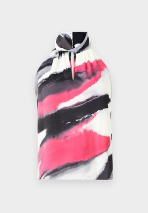 Multicolore haltertop met hoge kraag, voorzien van abstracte penseelstreken in roze, zwart en wit op een gladde stof.