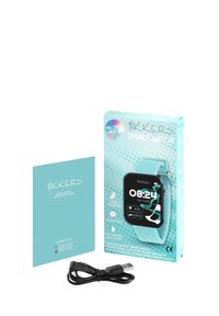 Een teal Tikkers smartwatch met een vierkant gezicht, voorzien van een digitaal scherm, stappenteller en hartslagmeter. Inclusief een snelle startgids en USB-kabel.
