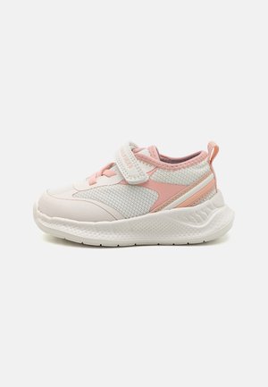 CONNOR - Aukšto profilio sportbačiai - off white/pink