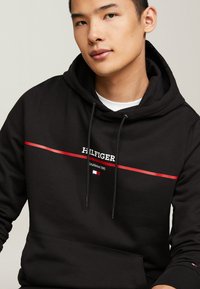 Tommy Hilfiger MONOTYPE STRIPE LOGO HOODY - Felpa con cappuccio - black