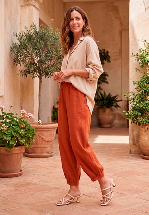 Luna Collection, MARQUIZ - Sandalias de dedo - beige