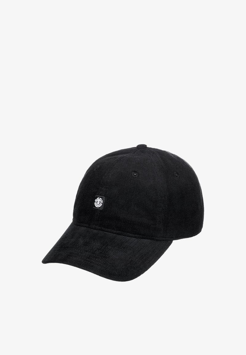 Gorra de béisbol de pana negra con un pico redondeado, que presenta agujeros de ventilación y un pequeño parche con el logo en la parte frontal. Tela con textura.