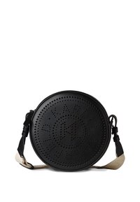 Ronde zwarte leren crossbodytas met geperforeerd ontwerp en reliëflogo, voorzien van een verstelbare riem in een contrasterende beige kleur.