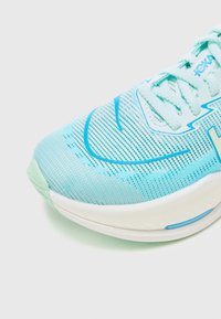 Thumbnail Image 9