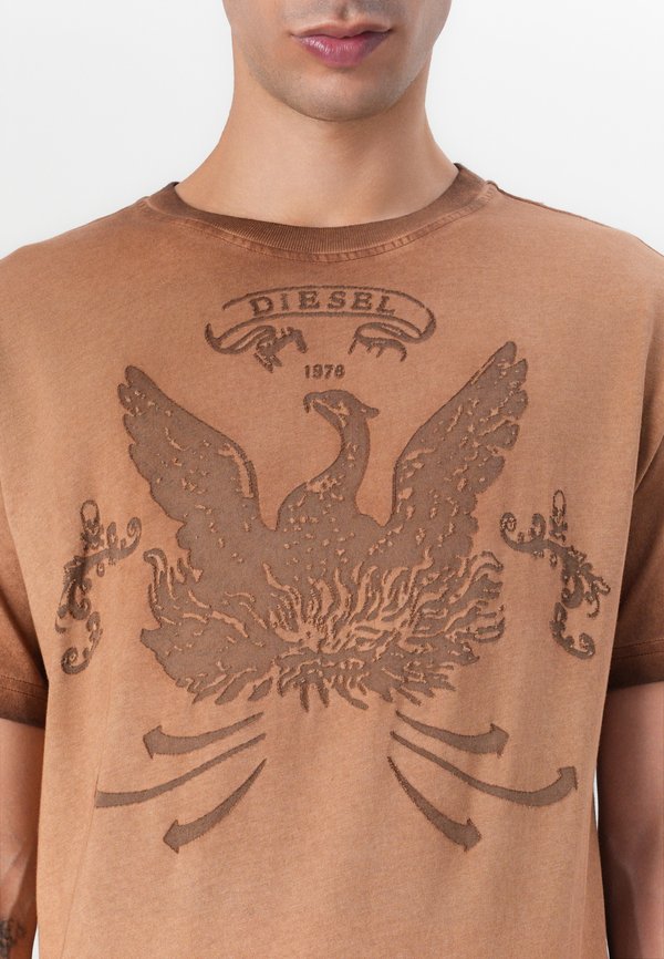 NORM - Print T-shirt4