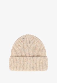 Gorro beige de punto hecho de lana suave, con una textura acanalada y motas de colores a lo largo. Diseño con vuelta en la parte inferior.