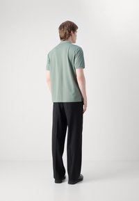 GANT REGULAR FIT - Polo marškinėliai - dry green