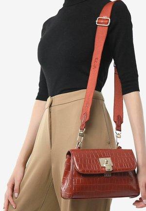 A SPALLA CALLISTO - Cross body bag - marrone
