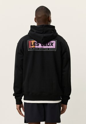 CHASE - Kapuutsiga pusa - black