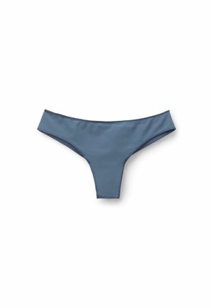 Blauwe bikini onderkant van glad, rekbaar materiaal, met een laag uitgesneden ontwerp en dunne zijbandjes. Eenvoudig en effen van kleur, zonder patronen.