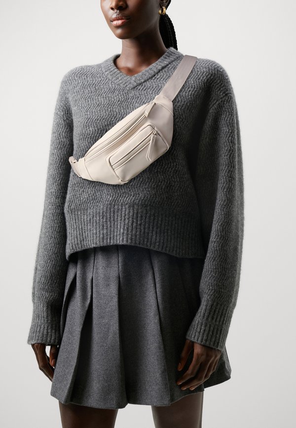 RUBBERISED BAG - Bum bag