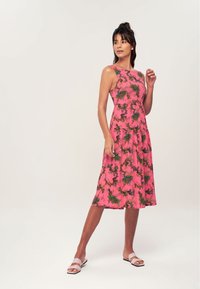 Herita TIE BACK - Freizeitkleid - red