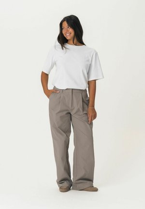 CELINA - Trousers - green