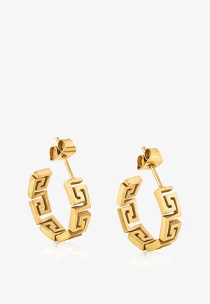 Pendientes de aro de oro con un patrón geométrico que presenta formas entrelazadas, acabado pulido y diseño tradicional de cierre trasero.