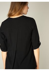 BASE LEVEL YILL - Blouse - black
