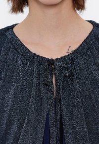 Bimba Y Lola LAZOS - Chaqueta de punto - marino