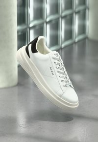 Kijelölve, white/black