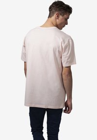 Urban Classics Tricou basic - pink