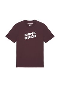 Bordeauxfarbiges Baumwoll-T-Shirt mit einem pixelierten "GAME OVER"-Grafik in Weiß auf der Vorderseite. Kurze Ärmel, runder Halsausschnitt, glatte Textur.