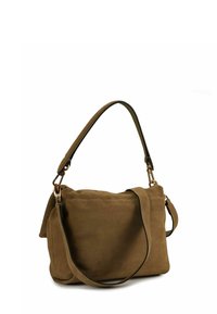 Borsa a tracolla in camoscio marrone con una singola tracolla, chiusura superiore con cerniera e dettagli in metallo dorato. Texture morbida e forma rettangolare strutturata.