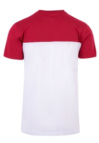 Rot-weißer Farbblock-T-Shirt, kurze Ärmel, Rundhalsausschnitt, aus Baumwolle, einfarbiges Design, mit einem roten oberen Abschnitt und einem weißen unteren Abschnitt.