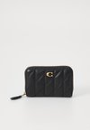 ESSENTIAL SMALL ZIP AROUND CARD CASE WITH PILLOW QUILTING - Rahakott - black