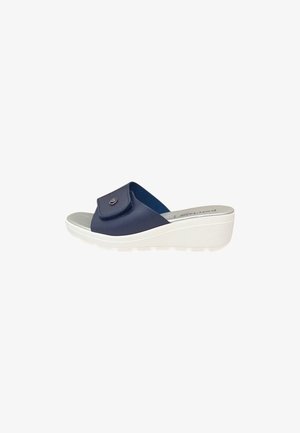 Sandalo zeppa blu navy con punta aperta, suola bianca e cinturino regolabile sulla parte superiore.