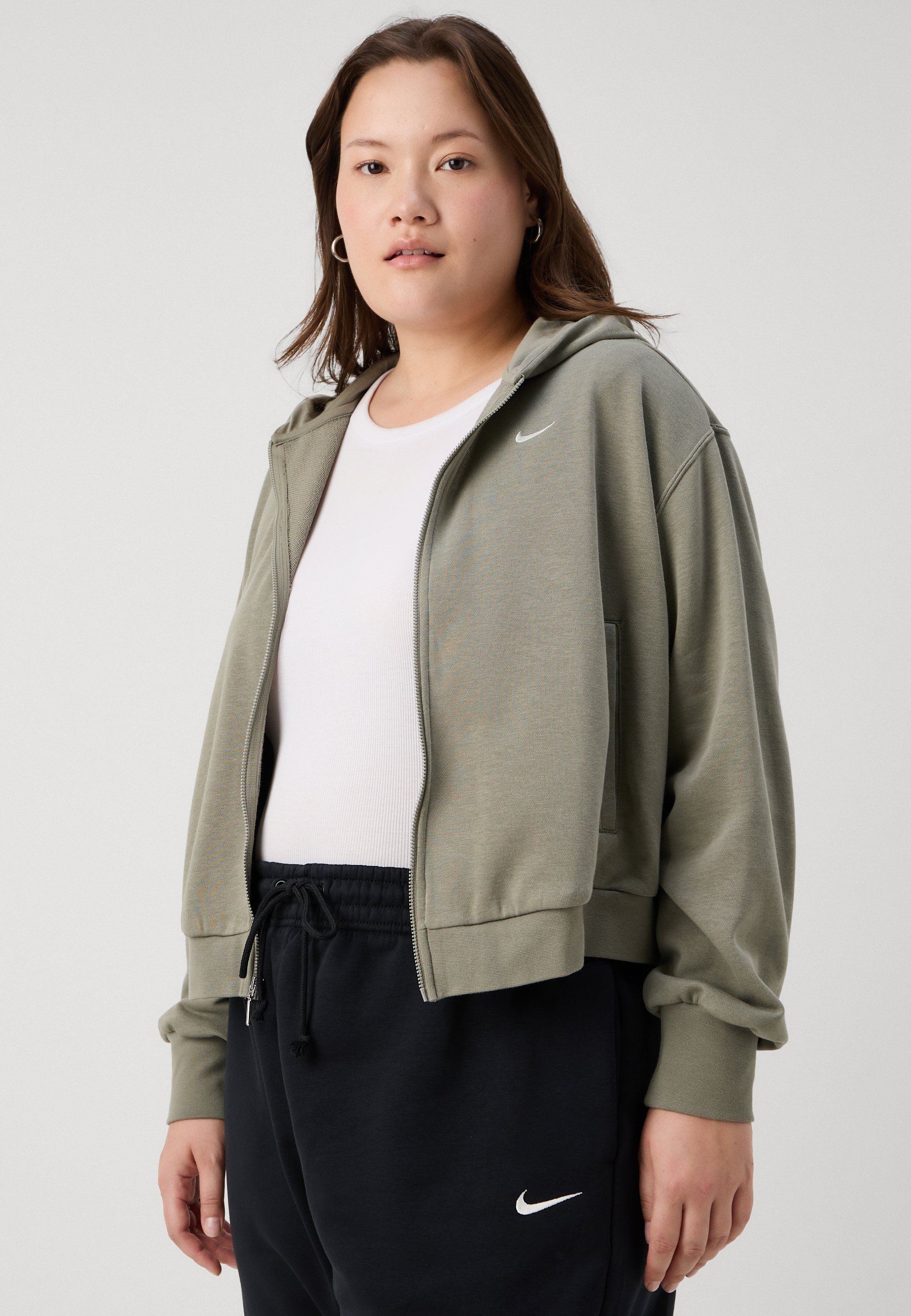 nike women's cropped tracksuit