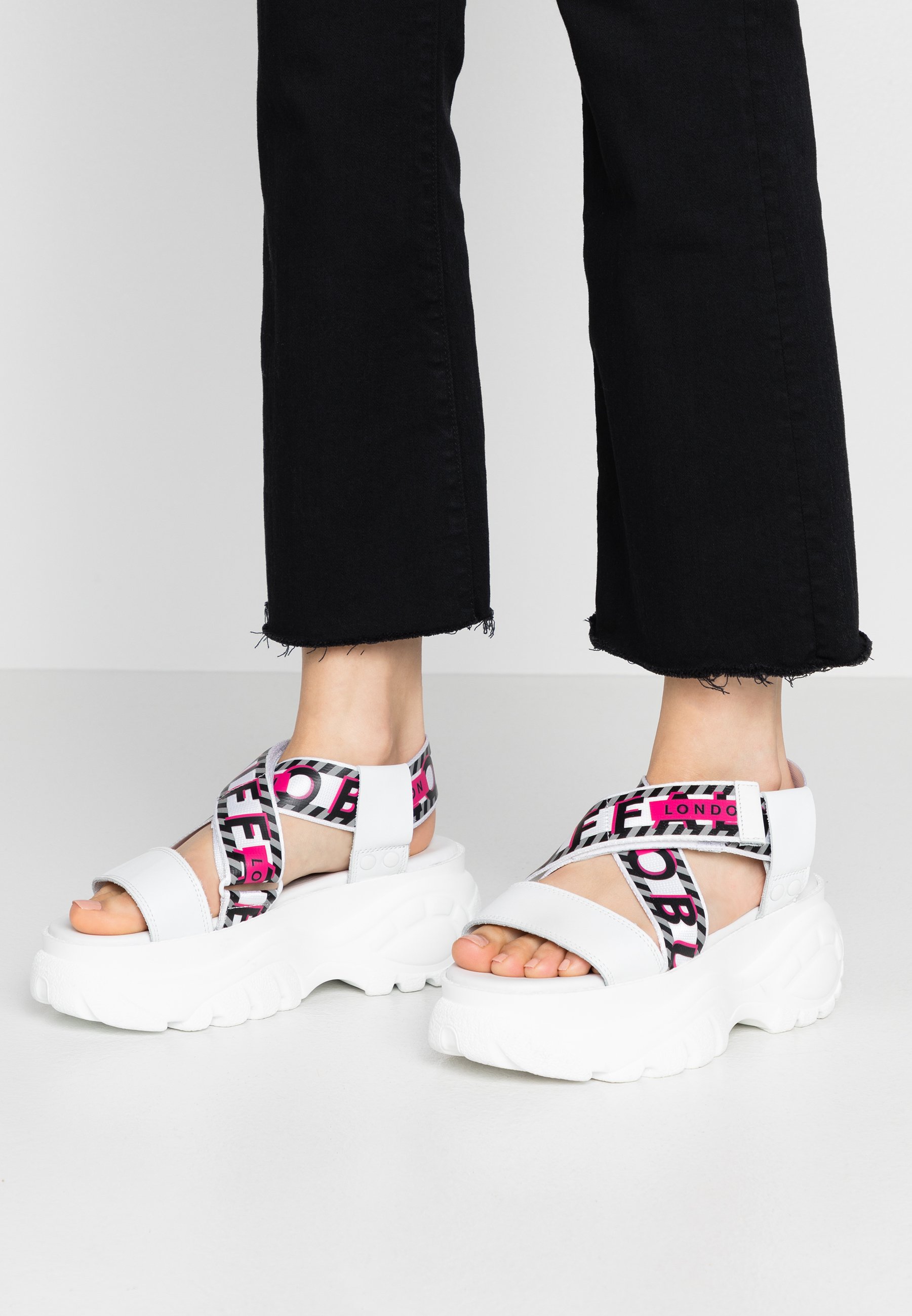 buffalo chunky buckle mule sandal