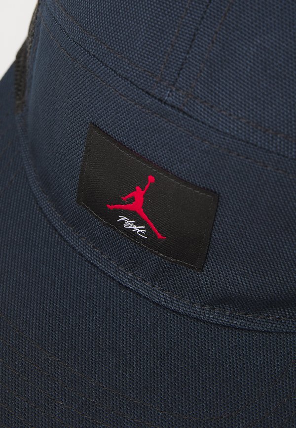 FLY JUMPMAN - Cap3