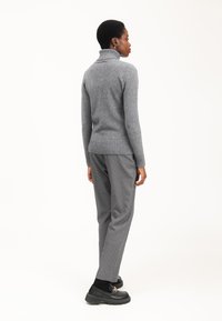 INFLUENCER TURTLENECK - Maglione - grey