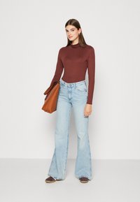 TOM TAILOR Camisola de manga comprida - raisin