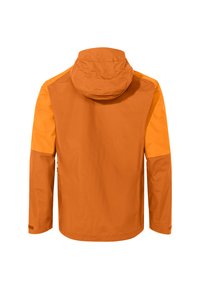Giacca impermeabile arancione con cappuccio, caratterizzata da un mix di texture satinata e opaca, e maniche arancioni a contrasto. Design semplice e funzionale.