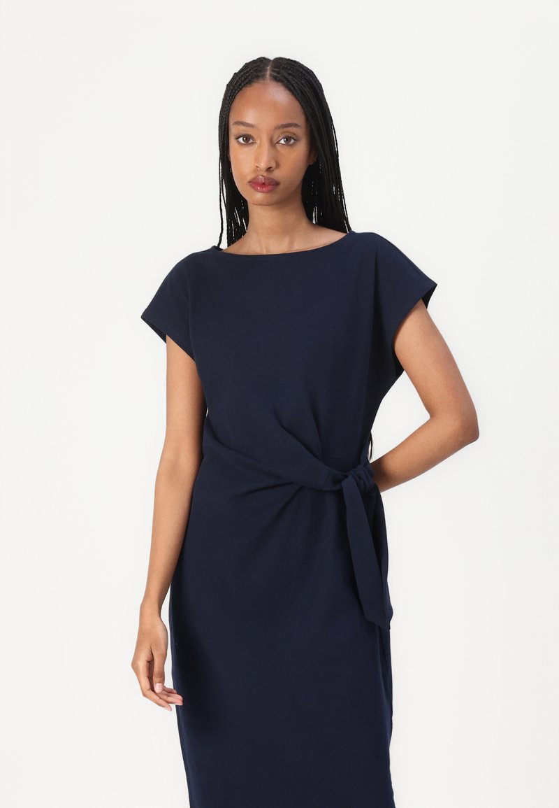Tommy Hilfiger KNOT BOAT MIDI DRESS - Jersey dress - dark night navy/dark  blue - Zalando