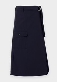 Marineblå nederdel med en struktureret design, der har en sidelomme til cargo og et metal D-ring bælteskilt. Fremstillet af slidstærkt stof.