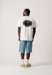 BLKVIS TEE UNISEX - T-shirts med print - white