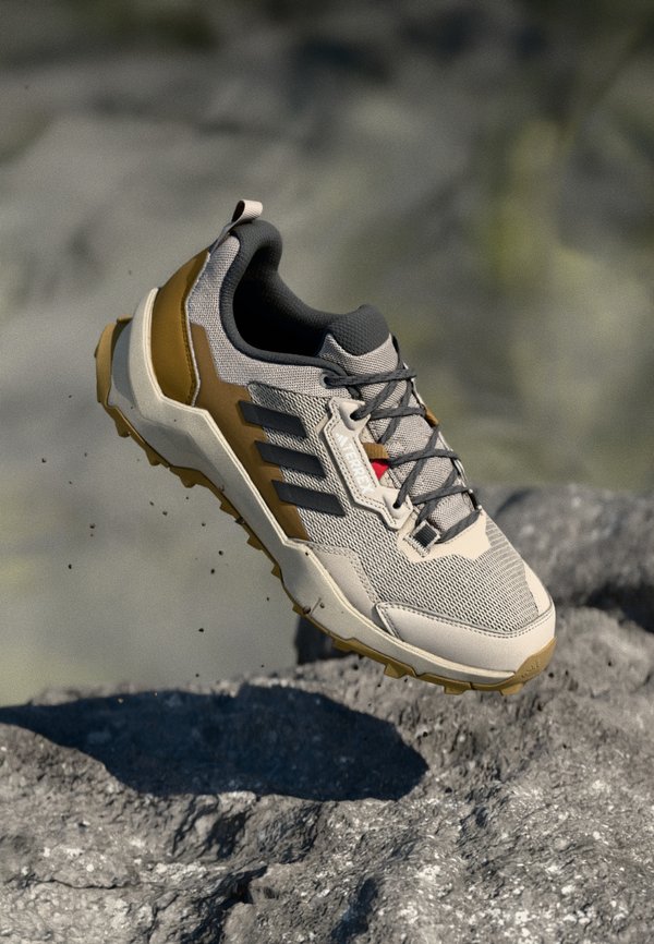AX4 HIKING - Hiking shoes3