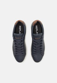 Replay POLYS STUDIO - Sneakers basse - navy/brown