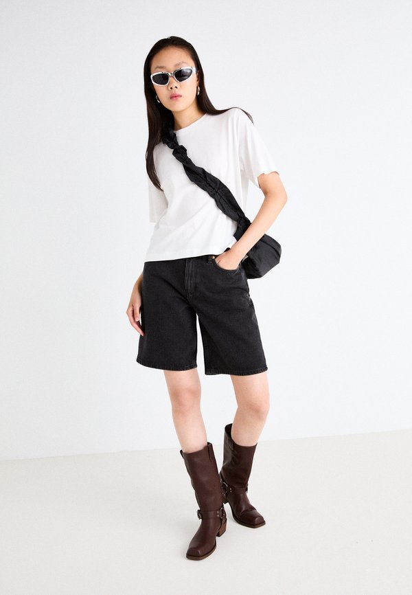 MONTEREY LOW RISE - Denim shorts3