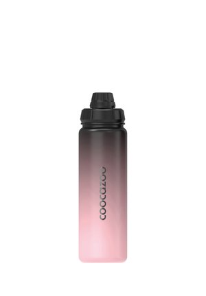 Hohe Sport-Wasserflasche mit Verlauf von Schwarz zu Pink, schwarzem Schraubverschluss und „coocazoo“-Logo vorne.