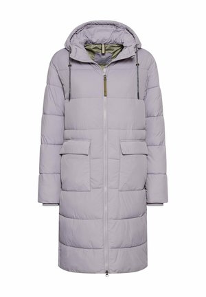Manteau matelassé lilas clair avec capuche, fermeture éclair, deux poches avant, texture matelassée et cordons ajustables sur la capuche.