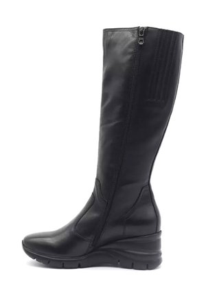 Stivale nero al ginocchio con finitura in pelle liscia, dotato di zip laterale, punta leggermente arrotondata e tacco a zeppa chunky.