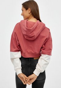 INSIDE Jersey con capucha - roj