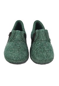 Groene vilten pantoffels met elastische zijkanten, textuur oppervlak en zwarte rubberen zolen. Rond toelopende neus met gestikte accenten.