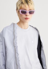Carhartt WIP CHESTER - T-shirts - sonic silver