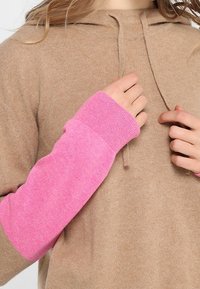 Filippa K Bluza z kapturem