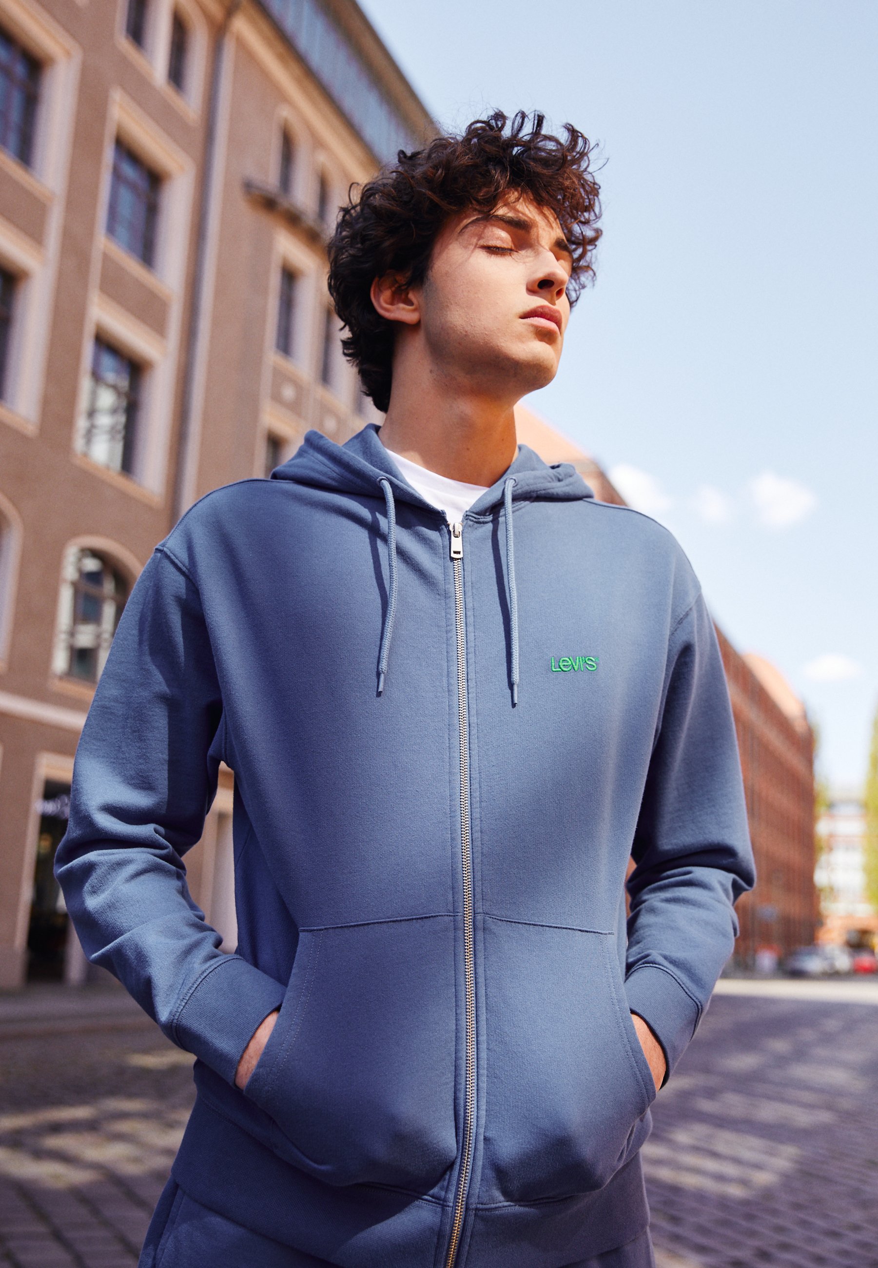Levi's® SEASONAL ZIP UP - Sudadera con cremallera - sunset blue/azul -  Zalando.es